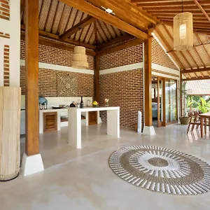 resort-kampung-uma-dawa-and-spa.ubudhotelsnow.com/